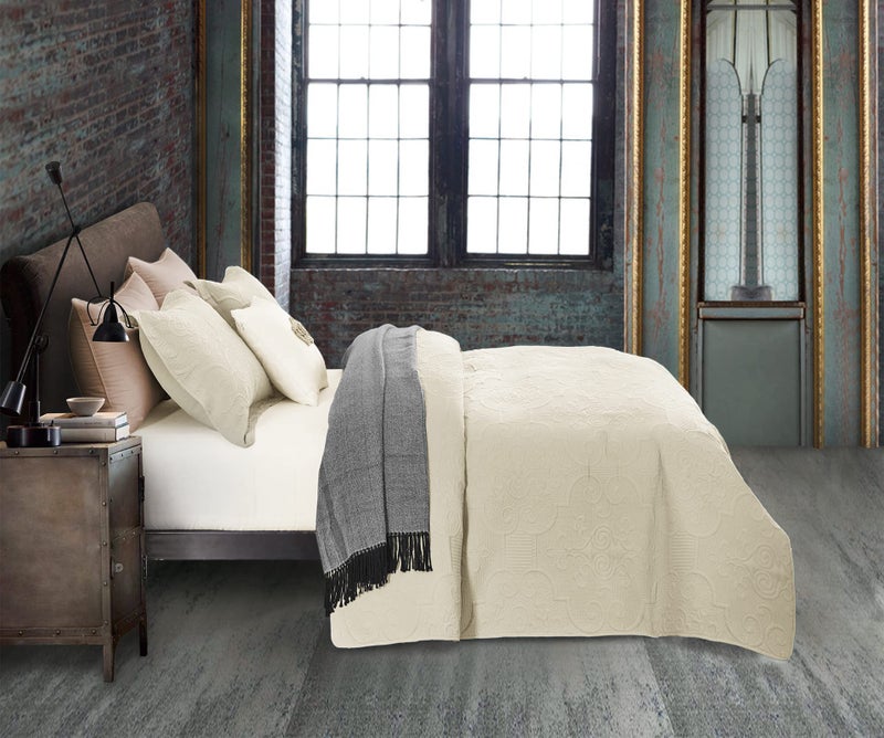 CHIXIN Quilt King Size - Damask Paisley Bedspread Coverlet Set - Classic & Gorgeous Style Bedding Cover, Ultrasonic Quilting, Reversible, Lightweight, 4 Piece, Ivory - Image 3